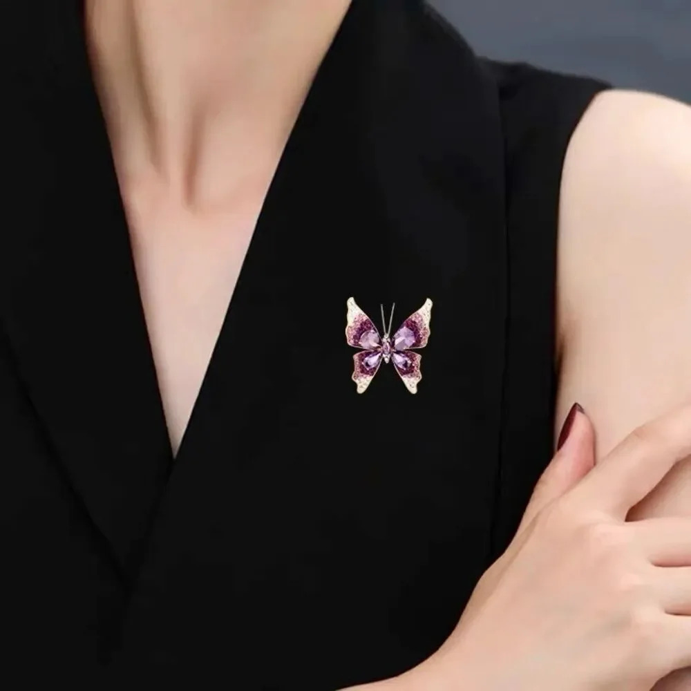 VQ Butterfly Brooch - Picture 2 of 7